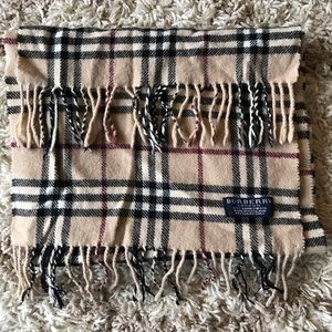 Burberry MENS lambs wool scarf